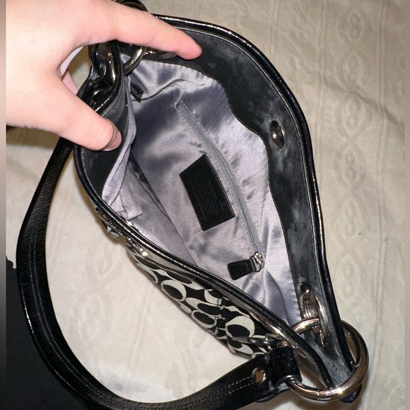 Coach purse - Picture 2 of 4